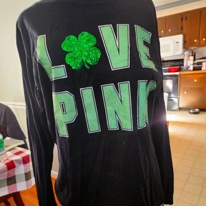 PINK VS ST PATRICK'S DAY TEE SZ XL